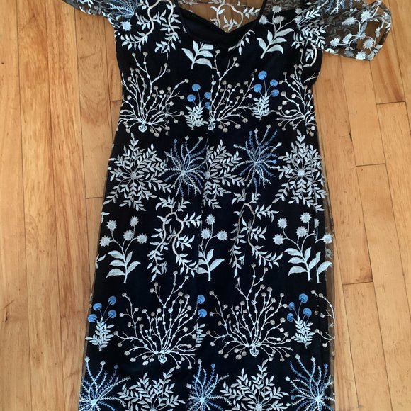 Dress - Picture 3 of 4